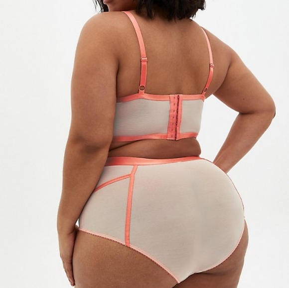 NWT Strappy Coral Mesh Torrid Longline Bralette 1x - Picture 3 of 7
